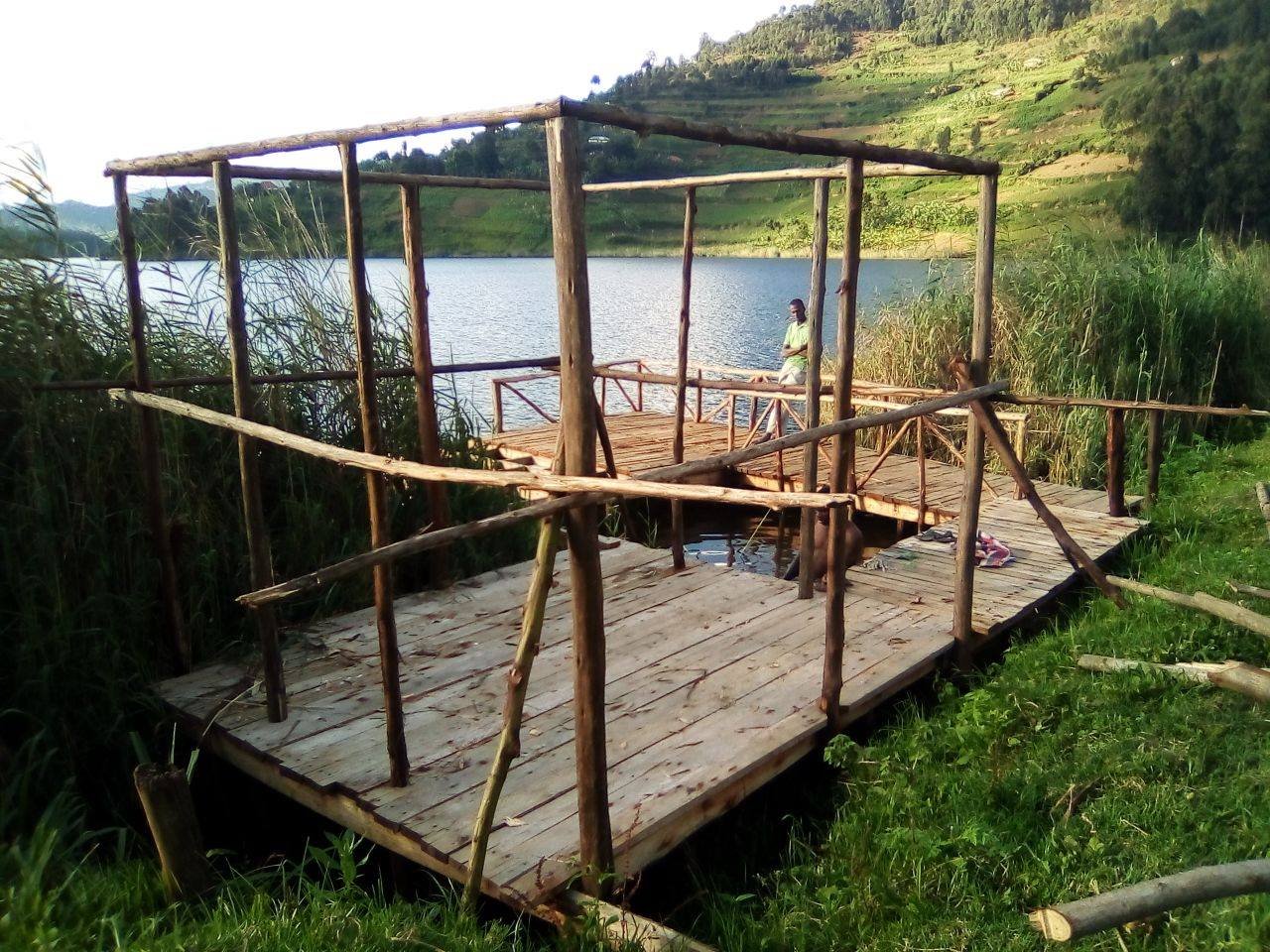 Kikötőt az ugandai gyerekeknek! - Docks for children in Uganda!